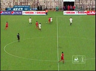 Universitario de Deportes: Jean Ferrari reprochó a Gustavo Dulanto por Twitter