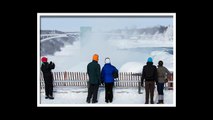 Frozen Niagara Falls draws tourists