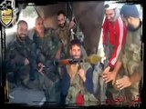  20 قوات الشبيحة في الغوطة ياخذون صور تذكارية قبل قتلهم