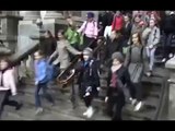 Historic flashmob in Antwerp train station, do re mi