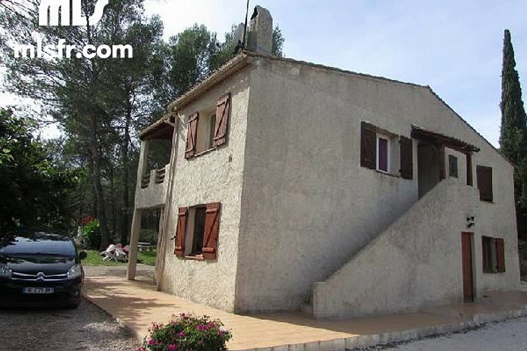 Grande Villa provencale de 9 piÃ¨ces sur 2 niveaux . 180 M2 .