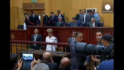 Download Video: Egitto, pena di morte per l'ex presidente Morsi. Stato di massima allerta in Sinai: uccisi 3 giudici