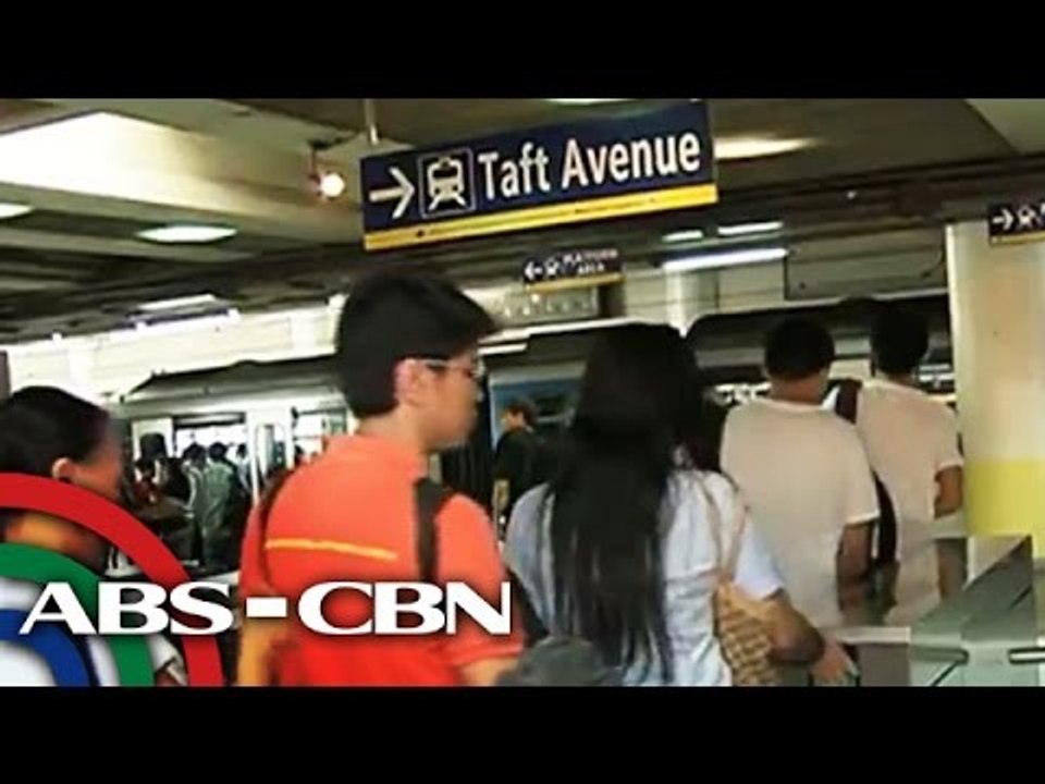 Timing of LRT, MRT fare hike questioned