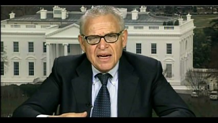 Il fascio-americano Edward Luttwak attacca Grillo: è un criminale che crede nella purezza morale