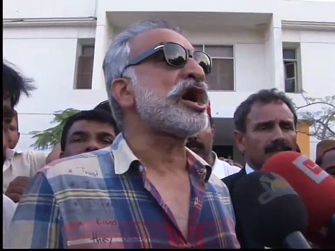 ذوالفقار مرزا قاءم علی شاہ پر برس پڑے کہا کہ چیف منسٹر بھنگ کے نشے میں ہے، اس بھنگی میں اتنی طاقت نہیں کہ وہ مجھ سے لڑ سکے۔