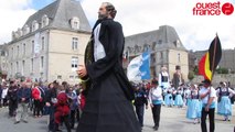 Les Belges enchantent le centre-ville de Dinan