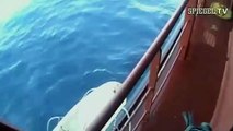 Spektakuläres Video: Wie die Holländer ein deutsches Containerschiff befreiten - SPIEGEL TV