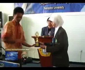 PELAJAR PIDATO BAHASA INGGRIS