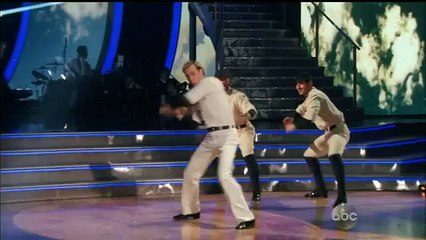 Riker Lynch & Allison Holker - Road To The Finals