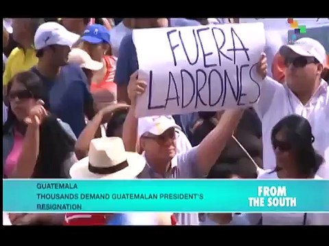 Thousands Demand Resignation of Guatemalan President