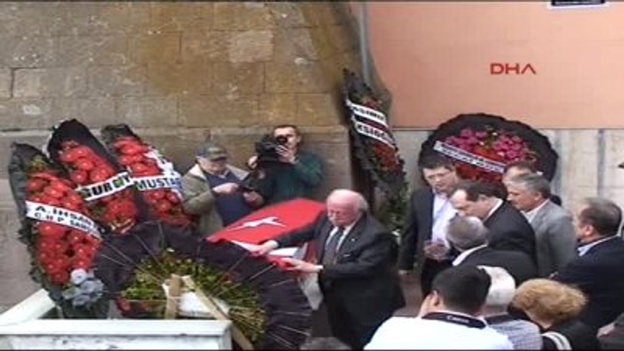 Ordu -Oktay Ekşi'nin Eşi Prof.dr. Aysel Ekşi, Ordu'da Toprağa Verildi