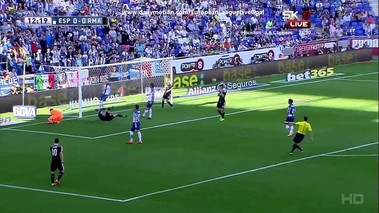 Cristiano Ronaldo Big Header Chance _ Espanyol - Real Madrid 17.05.2015 HD