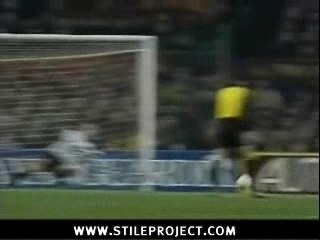 Nuda in campo fa goal