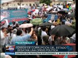 Miles de guatemaltecos exigen la renuncia del presidente Pérez Molina