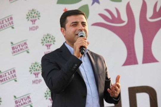 Demirtaş: 'Kimlere Teslim Ettiniz O Silahı?' Diye Soracak Bir Savcı Yok Mu?