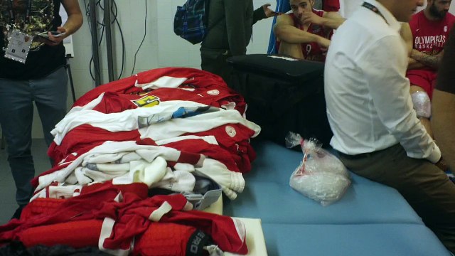 Στα αποδυτήρια του Ολυμπιακού