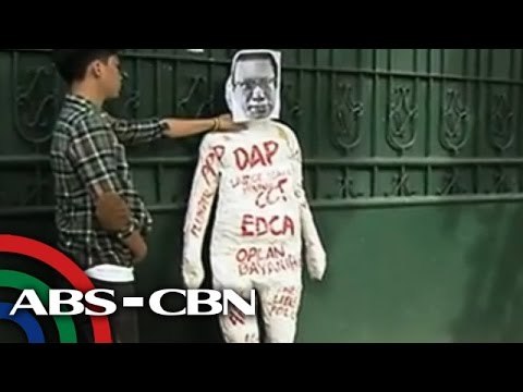 Mga militante, sinugod ang bahay ni PNoy sa QC