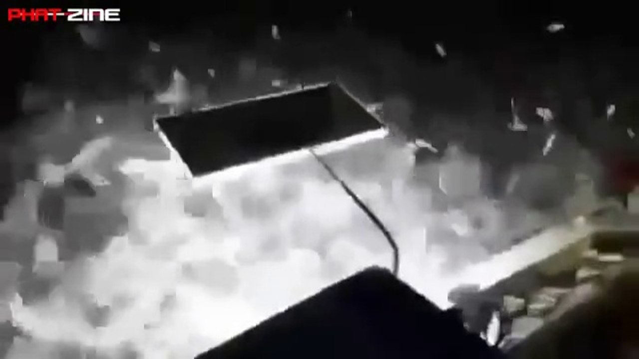 Pêcher à la Dynamite : pêche miraculeuse!