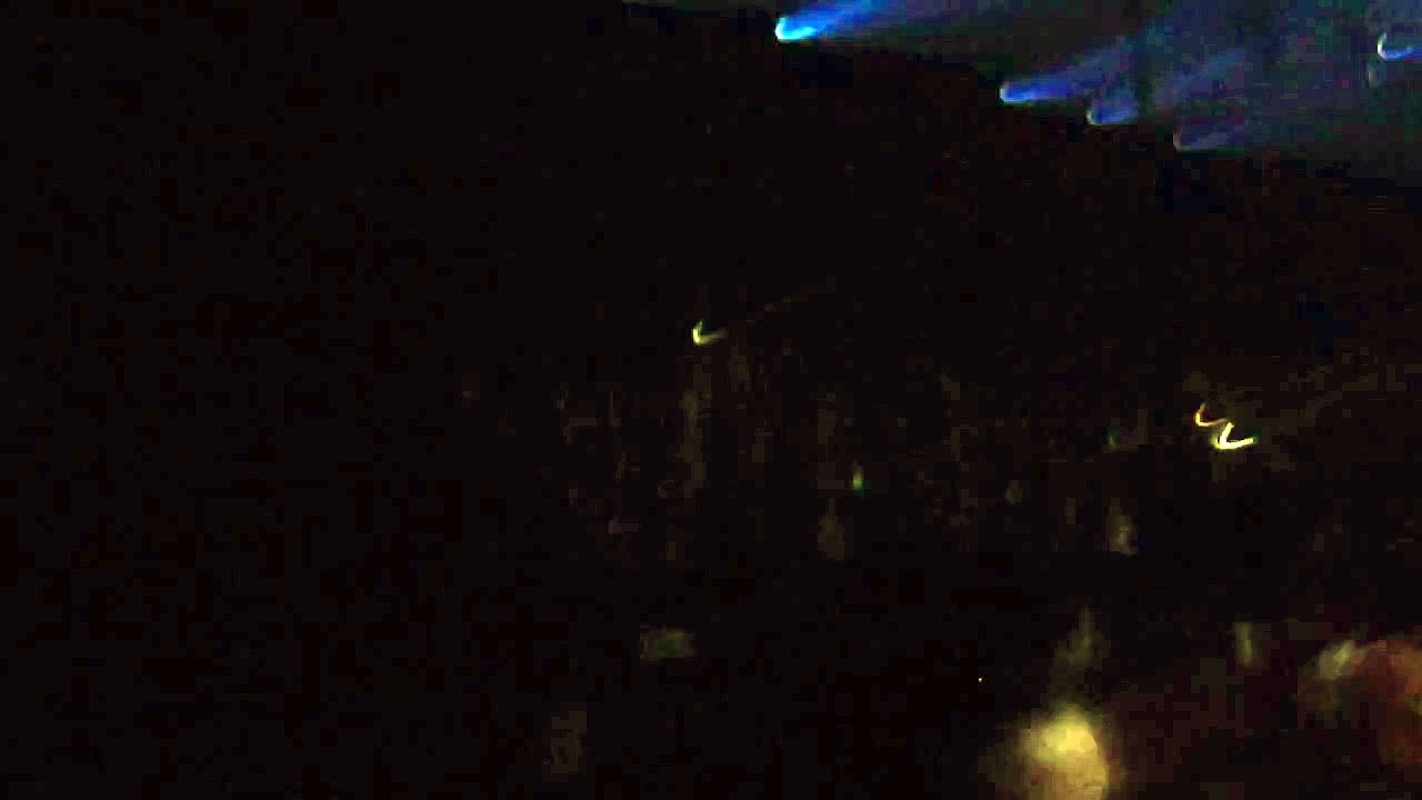 Fan Video: Robert Pattinson at FKATwigs Brooklyn Show 17/05/15 (7)