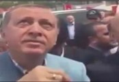 Erdoğan'ın 'Çay' İşareti Sosyal Medyayı Salladı