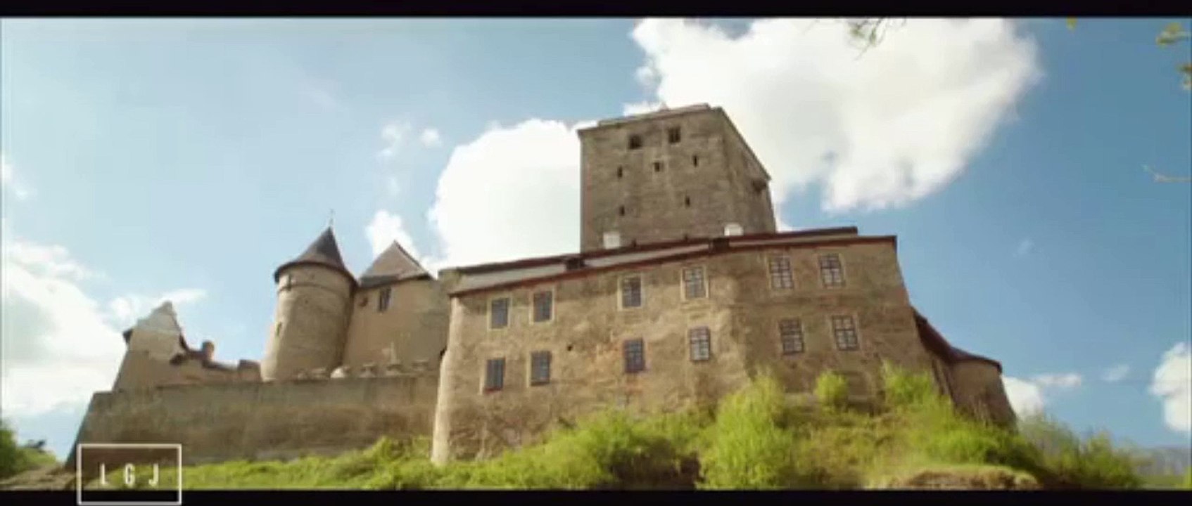 Les visiteurs 3 : la Terreur - bande annonce 1 dévoilée dans le Grand Journal