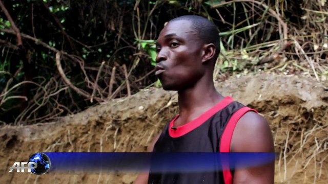Liberia: les mines d'or illégales, la survie risquée des jeunes