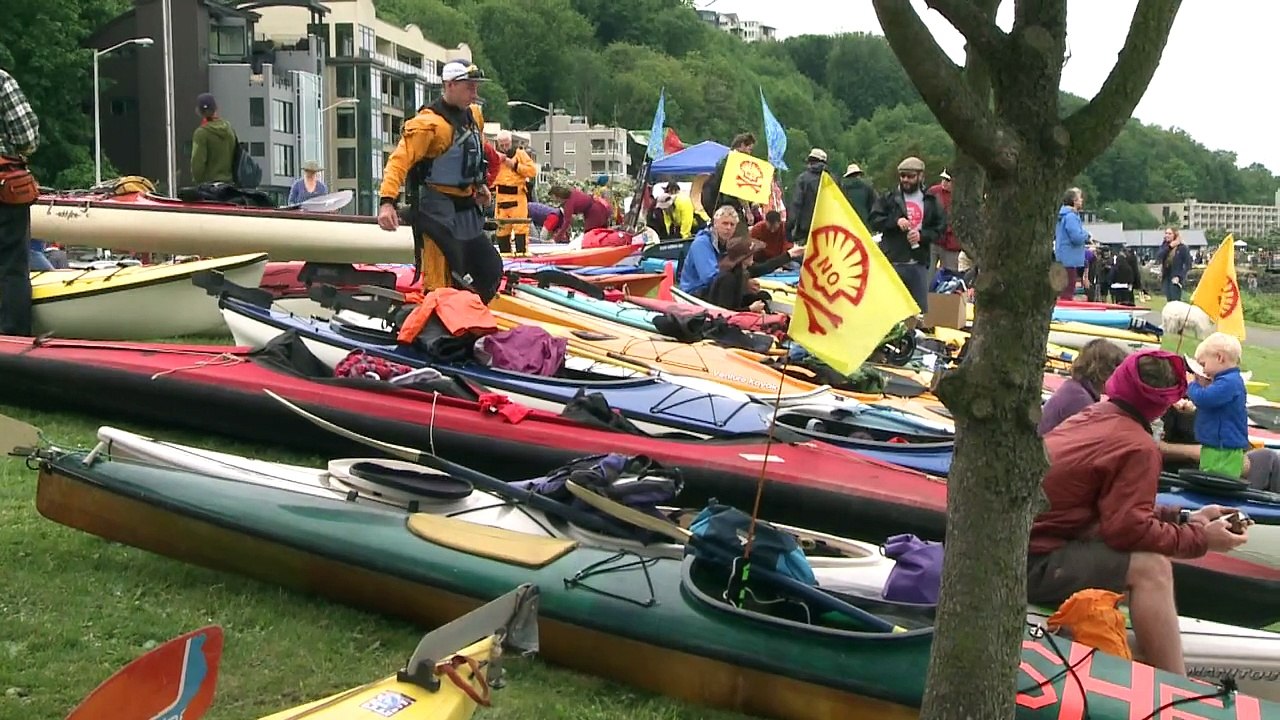 Pétrole en Arctique: des kayaks contre Shell à...