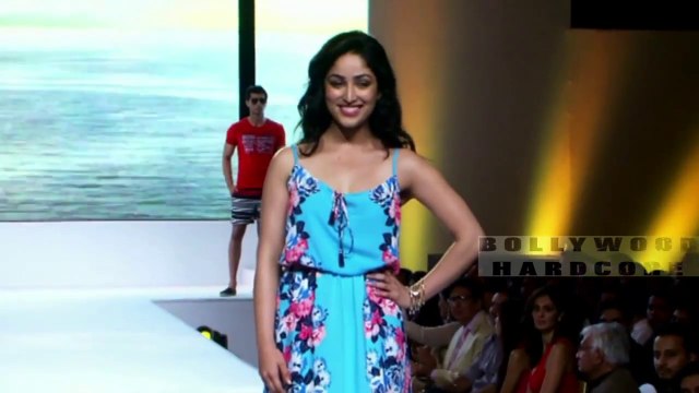 Video_ Hot Bikini Fashion Show _ Hot Models _ Marks & Spencer _ 2015