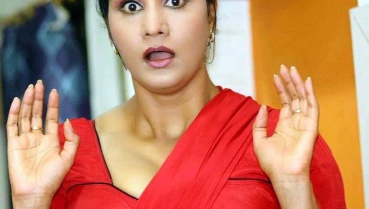 APOORVA VERY HOT IN RED SAREE