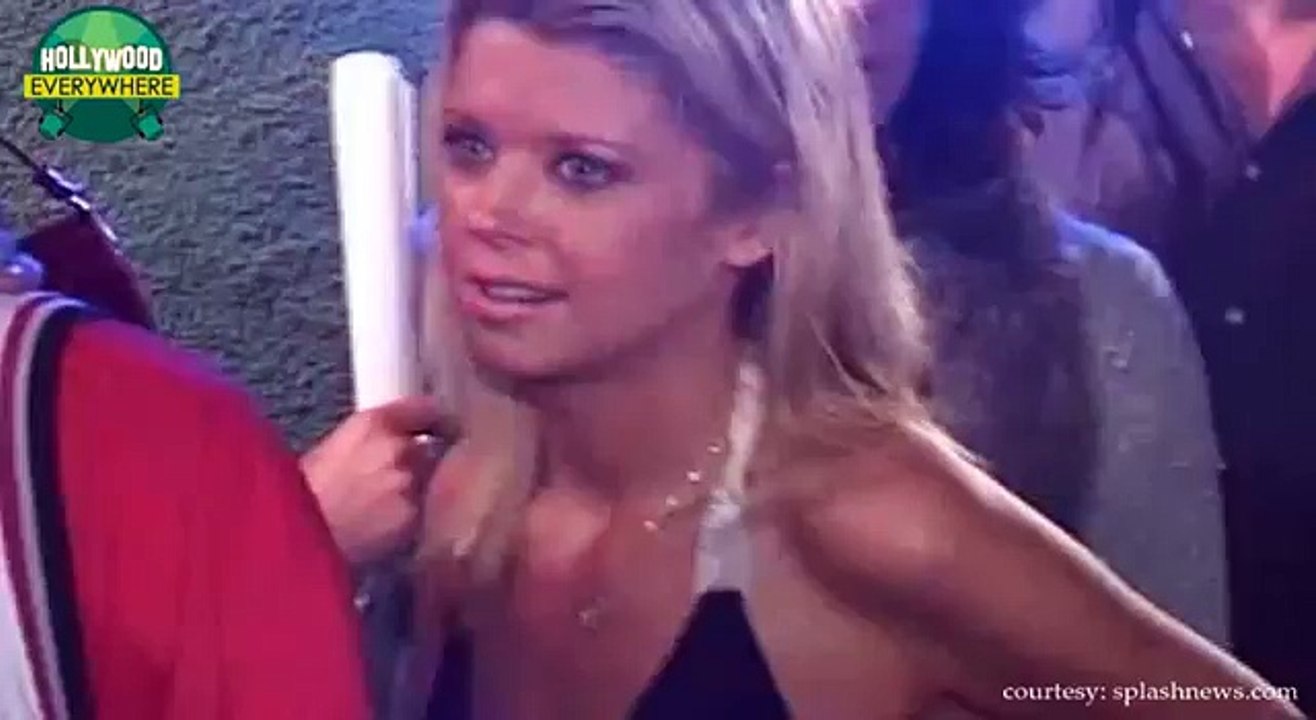 Celebrities Suffer TERRIBLE Wardrobe Malfunction