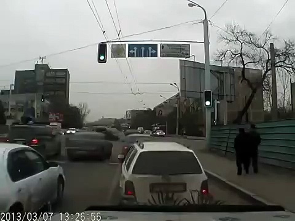 Видео за рулем мерседеса