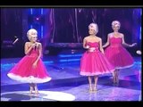 Carrie Underwood, Kristin Chenoweth, & Christina Applegate Medley