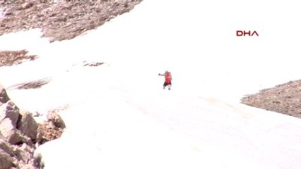 Antalya?da Sahilden Dağın Zirvesine Koşu