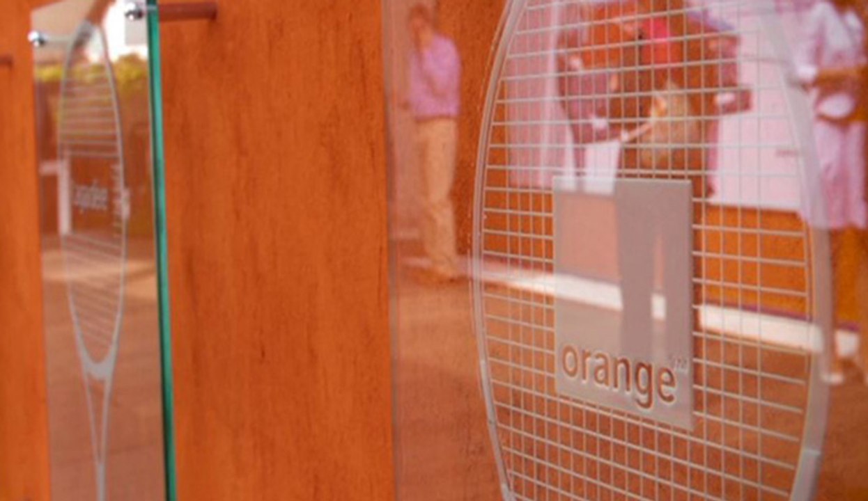 Follow the live TV show from Roland-Garros June 01 at 6pm