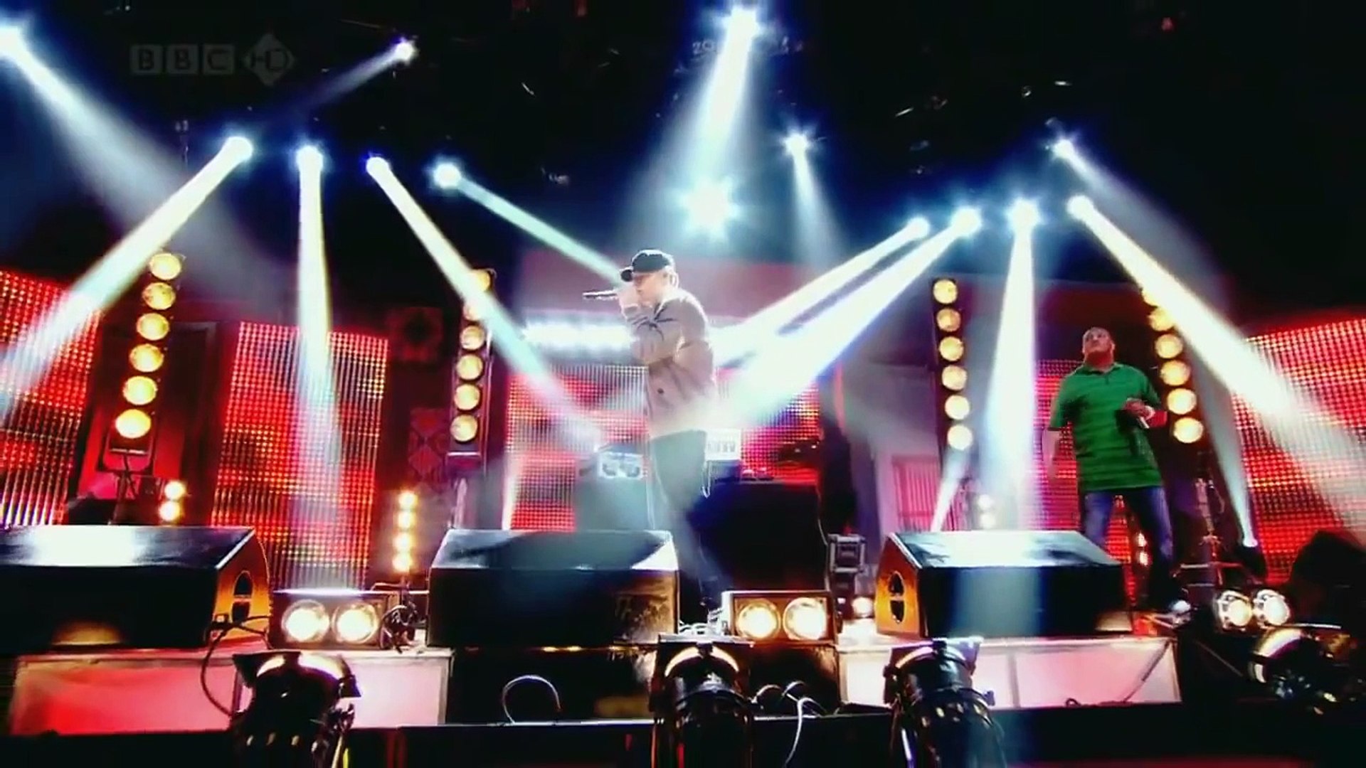 ⁣Eminem - Not Afraid НА РУССКОМ!!!!