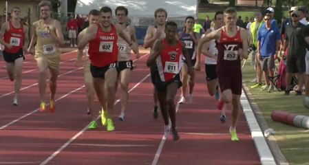 Justyn Knight remporte un 1500m avec une seule chaussure