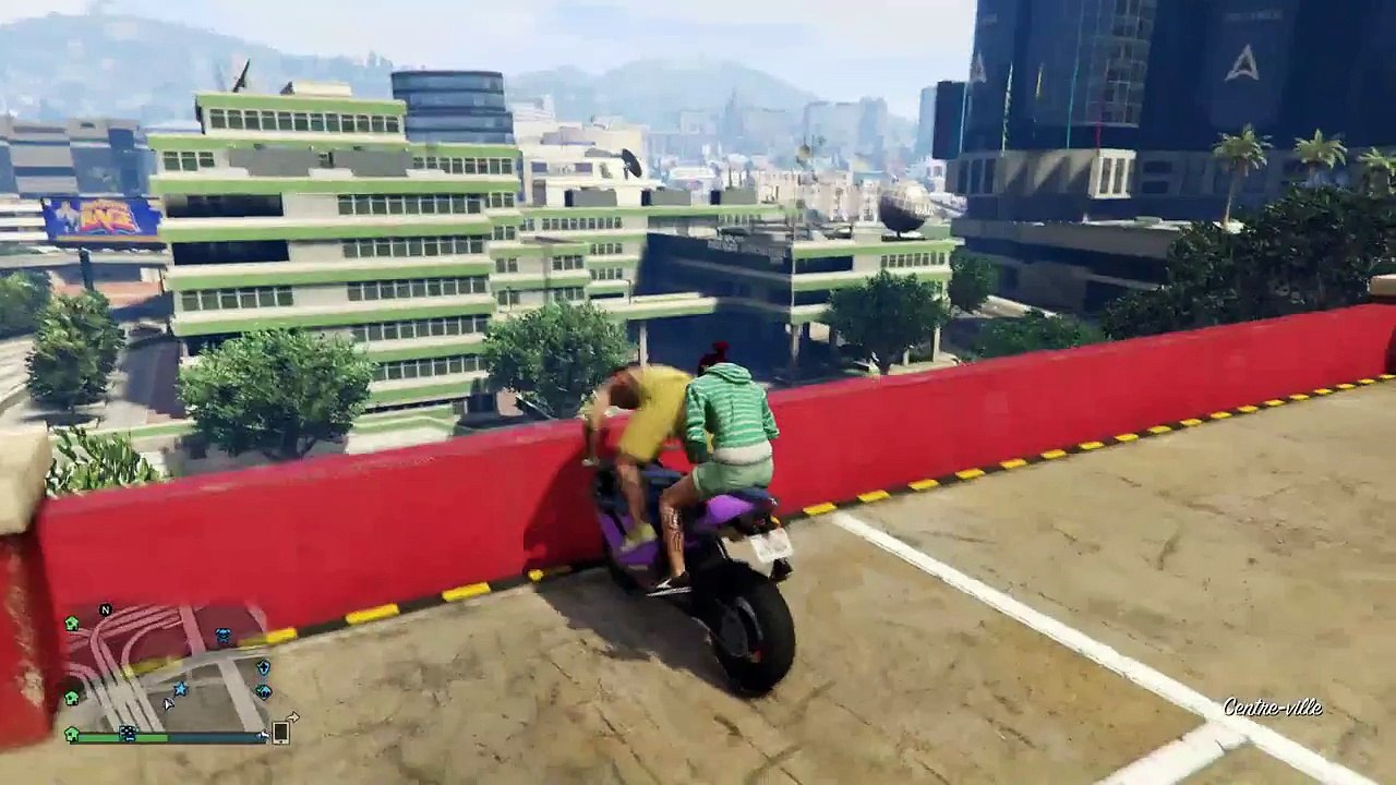 GTA V Olnline saut et cascade en moto
