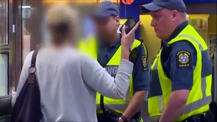Tunnelbanan - Berusad kvinna försöker åka på fel biljett!