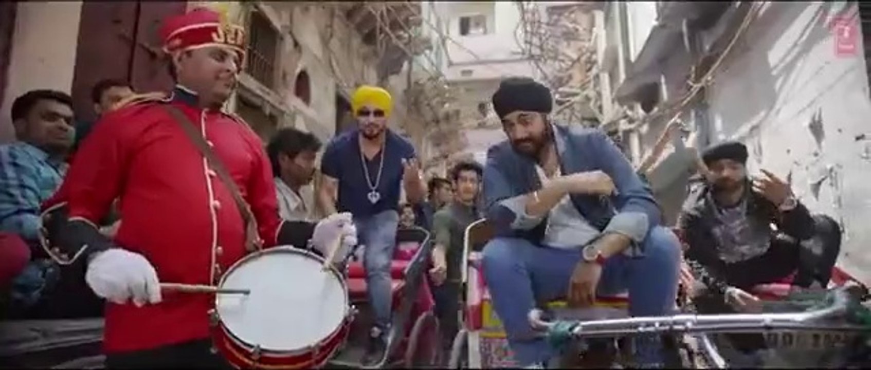 Official Mari Gali HD Video Song