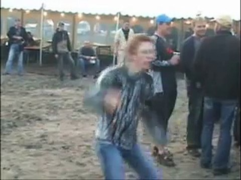 Crazy Dude Dance?syndication=228326