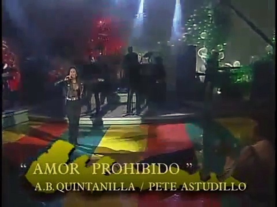 Selena- Amor Prohibido & Bidi Bidi Bom Bom Live