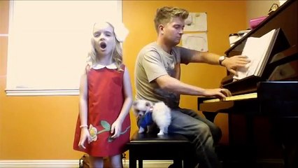 Mckenna Grace- Tomorrow (Annie)