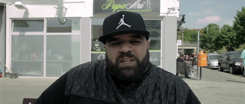 Ali Bumaye über neues Video “Supersize Me” und Trailer der DVD von “Fette Unterhaltung”