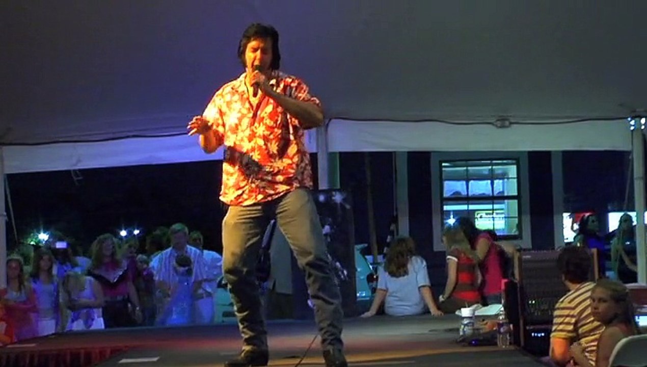 Joey Presley sings 'Stranger In the Crowd' Elvis Week 2008