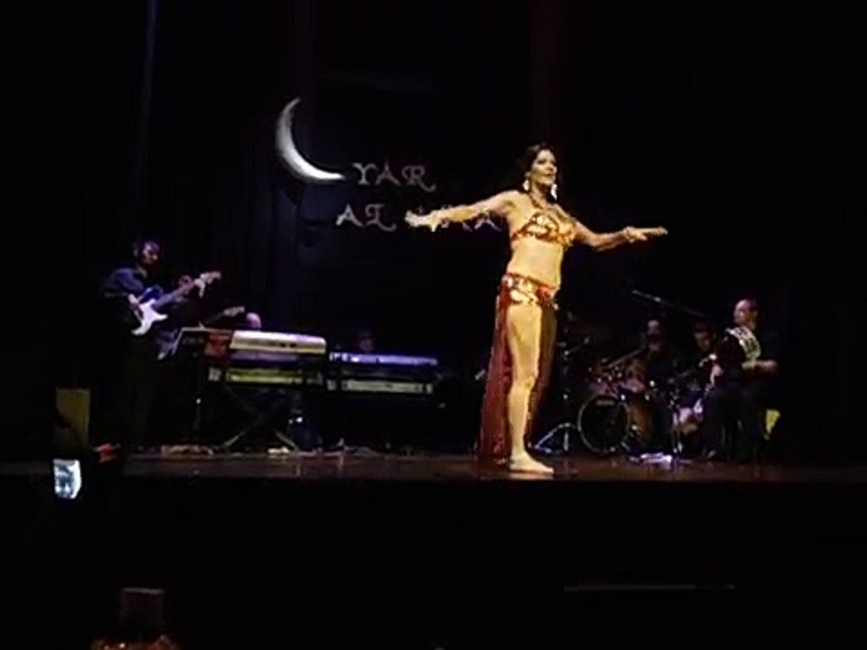 ...    Yar al Amar    ... Maiada Ahwak Horus Arab Music 28 04 2013