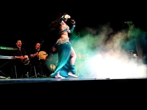 AHWAK Elisabet junto a la HORUS ARAB MUSIC