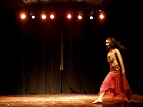 Aldana Ferraro - Derbake de la Orquesta Horus Arab Music