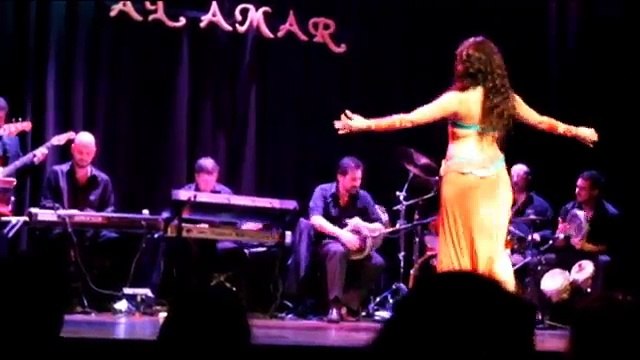Anisa junto a Horus Arab Music ~ Faddah ~ Yar Al Amar III 2013