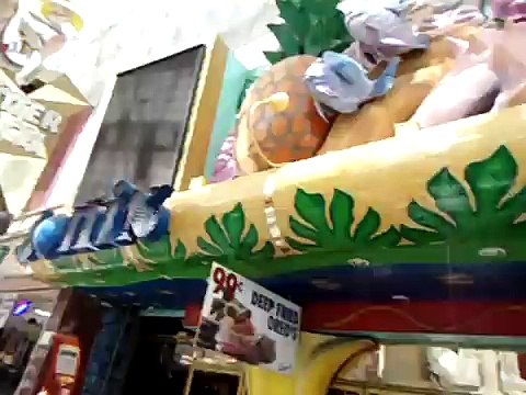 Worst Casino in Las Vegas!! FOUND!! Mermaids (?) Freemont street.