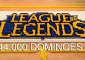 Artists Pay Tribute to League of Legends With 44,000 Dominoes